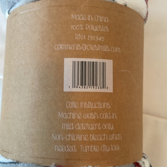 Willow and Fern - Christmas plush throw - Picture 4 of 4